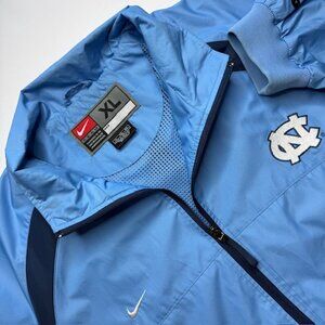 Vintage North Carolina UNC Tarheels Nike Team Sports Wind Breaker Xl
